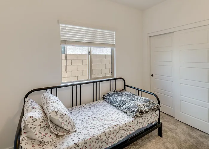 Holiday home Near Golf, Parks & Casino! Updated Maricopa